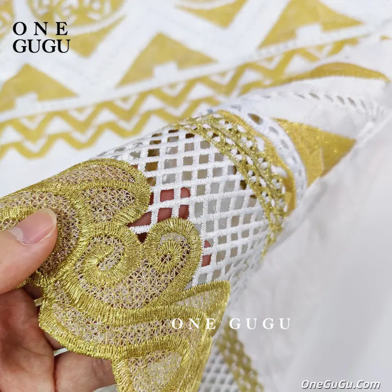 2026 Nigerian Original Bazin Dress Dashiki Gold Brocade Embroiderey Basin Clothing White Robe Wedding Party Lady Gown Dresses